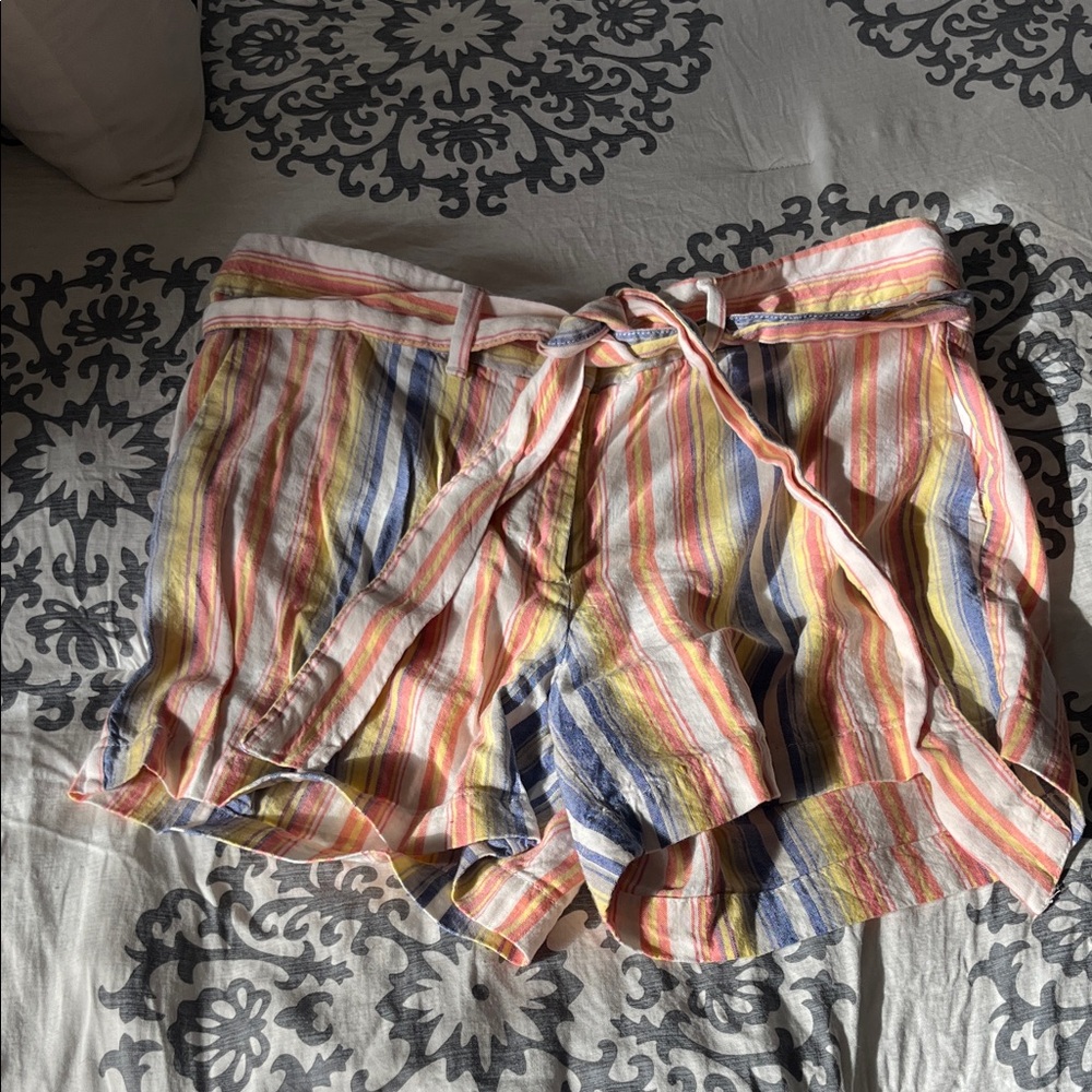 LOFT linen shorts